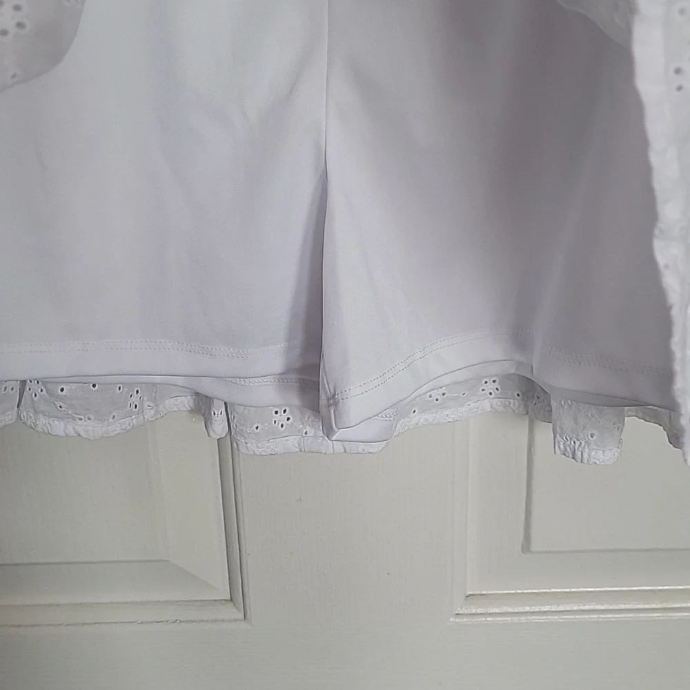 SO girls XL(14-16) white skirt. NWT.